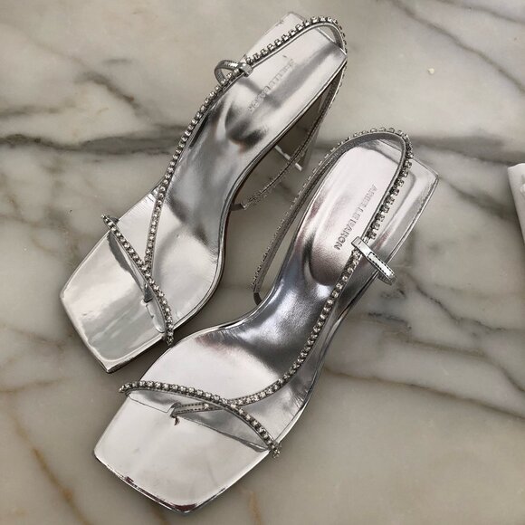 Arielle Baron Crystal Metallic Leather Sandals Narcissus New In Box Size 39 - Picture 1 of 3